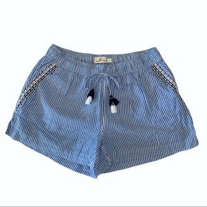 Vineyard Vines Blue and White Striped Women’s Shorts